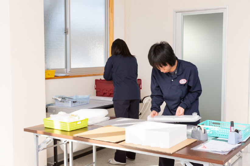 出荷している様子